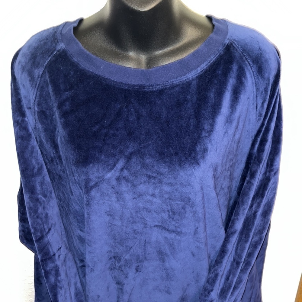 Land’s End navy blue velour sweatshirt size 2X - Picture 2 of 8